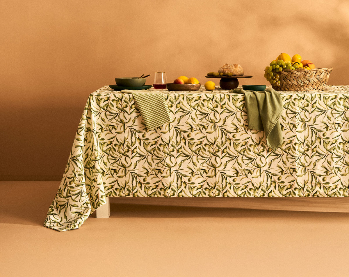 Gedekte tafel uit de Lucania collectie