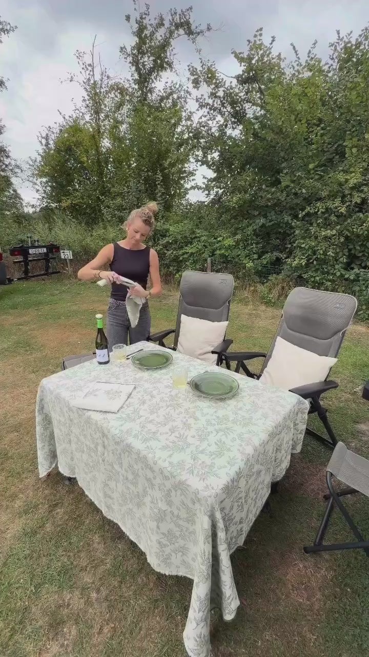 Video van het dekken van een tafel 